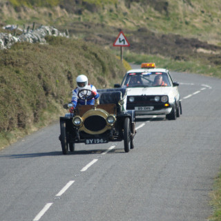 3_502a2d2e86f88cebb7c418e4b2beed673ea73a07